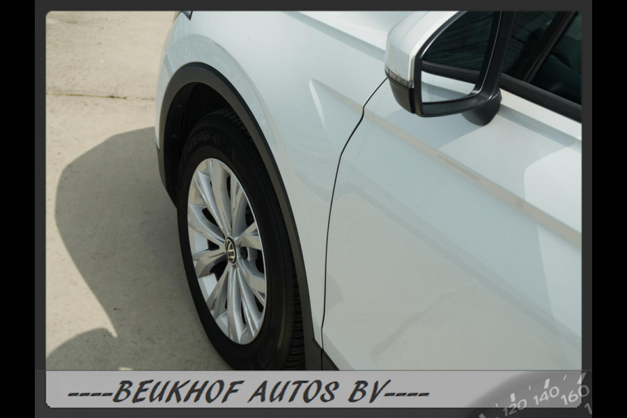 Volkswagen Tiguan 1.5 TSI Carplay Trekhaak Adapt Cruise Pdc