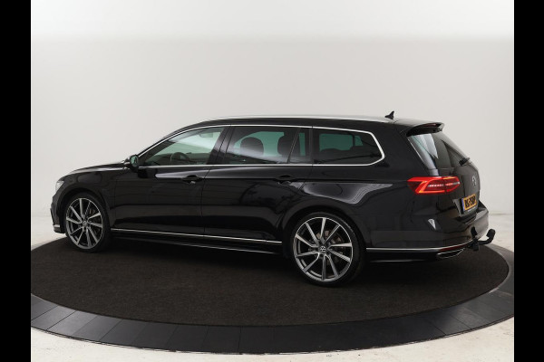 Volkswagen Passat 1.4 TSI R Line | Trekhaak | 360 camera | Stoelverwarming | Leder/Alcantara | Carplay | Adaptive cruise | Navigatie | Full LED | Virtual Cockpit