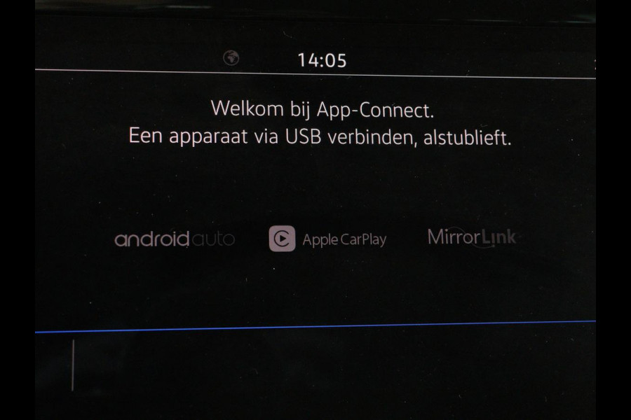 Volkswagen Passat 1.4 TSI R Line | Trekhaak | 360 camera | Stoelverwarming | Leder/Alcantara | Carplay | Adaptive cruise | Navigatie | Full LED | Virtual Cockpit