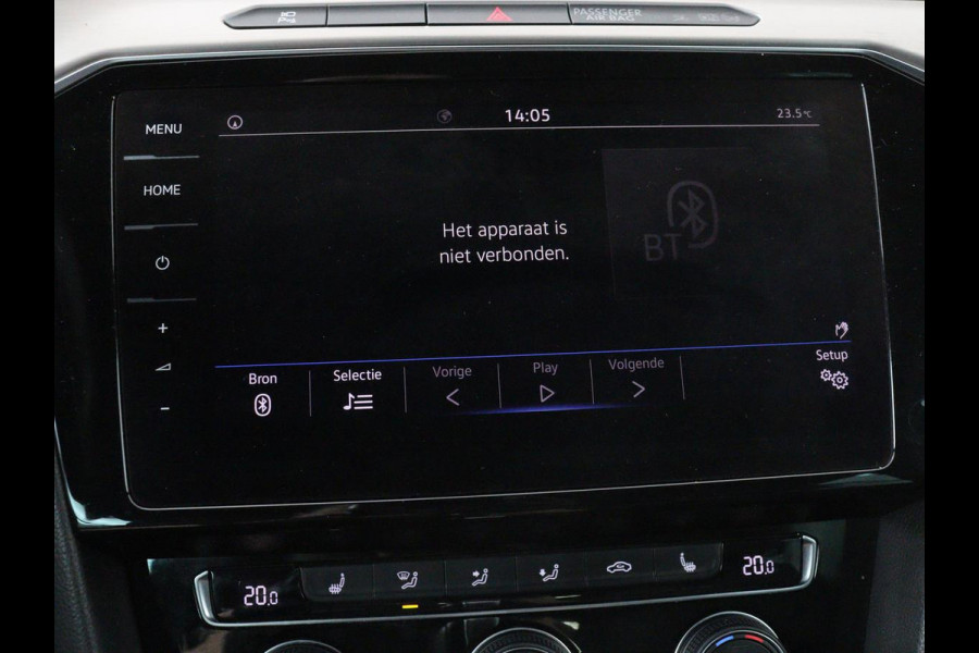 Volkswagen Passat 1.4 TSI R Line | Trekhaak | 360 camera | Stoelverwarming | Leder/Alcantara | Carplay | Adaptive cruise | Navigatie | Full LED | Virtual Cockpit