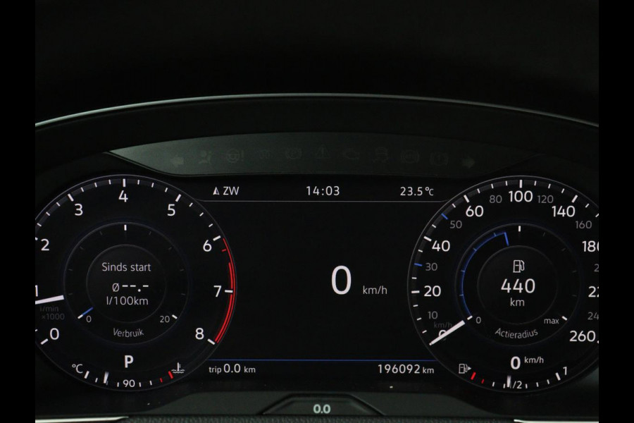 Volkswagen Passat 1.4 TSI R Line | Trekhaak | 360 camera | Stoelverwarming | Leder/Alcantara | Carplay | Adaptive cruise | Navigatie | Full LED | Virtual Cockpit