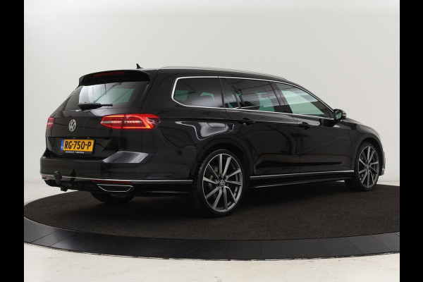 Volkswagen Passat 1.4 TSI R Line | Trekhaak | 360 camera | Stoelverwarming | Leder/Alcantara | Carplay | Adaptive cruise | Navigatie | Full LED | Virtual Cockpit