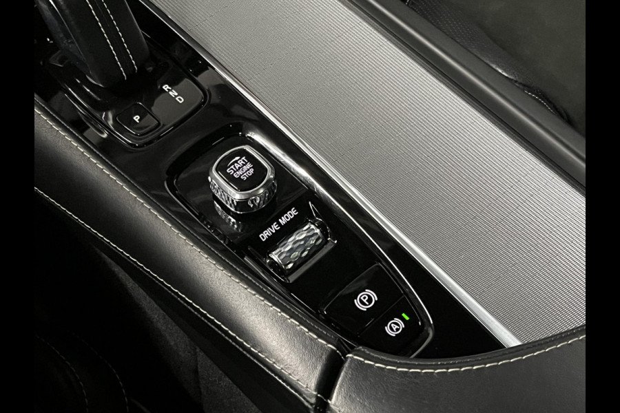Volvo XC90 R-DESIGN Plug-In Hybrid AWD | Adapt. cruise control | Head-up | Open dak | Bowers & Wilkins | 22" | 360 Camera
