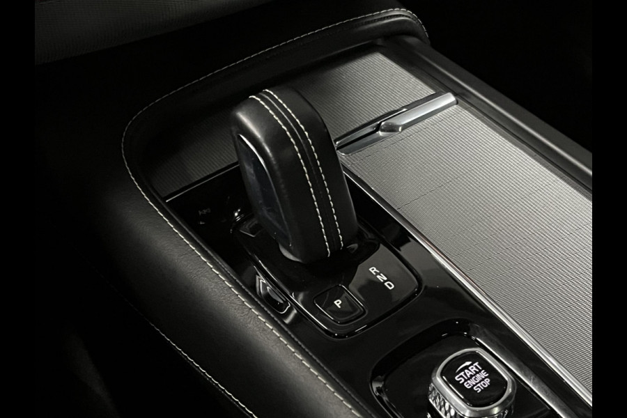 Volvo XC90 R-DESIGN Plug-In Hybrid AWD | Adapt. cruise control | Head-up | Open dak | Bowers & Wilkins | 22" | 360 Camera