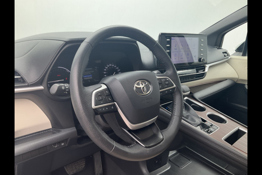 Toyota SIENNA 7-Pers 2.5 HEV 266pk XLE Full Option Open sky Leer Camera 7-zits 7 Persoons
