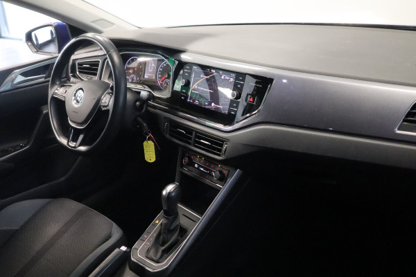 Volkswagen Polo 1.0 TSI Highline Business R ACC Parkeersensoren 16'' LM 95pk