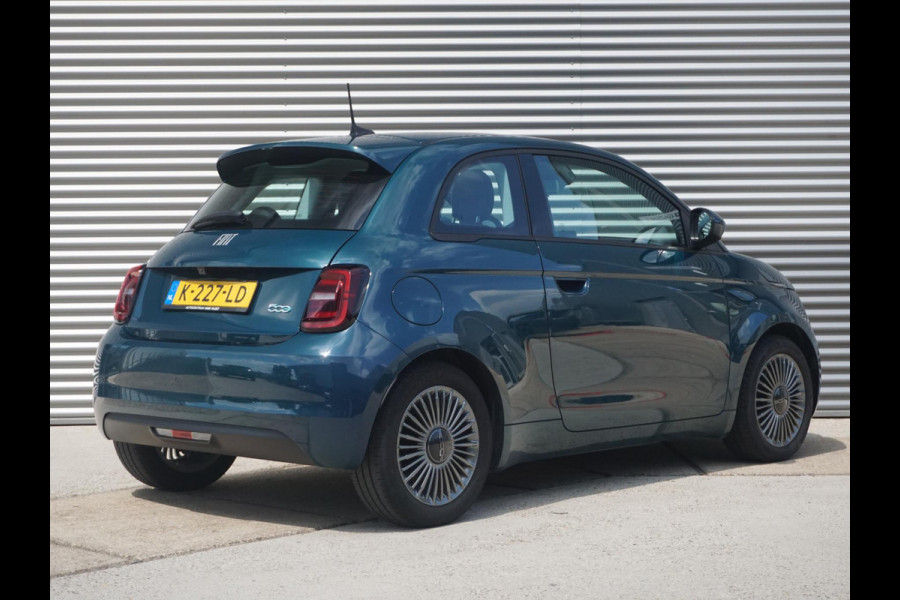 Fiat 500E Business Launch Edition 42 kWh Camera | Stoelverwarming | Led | BTW