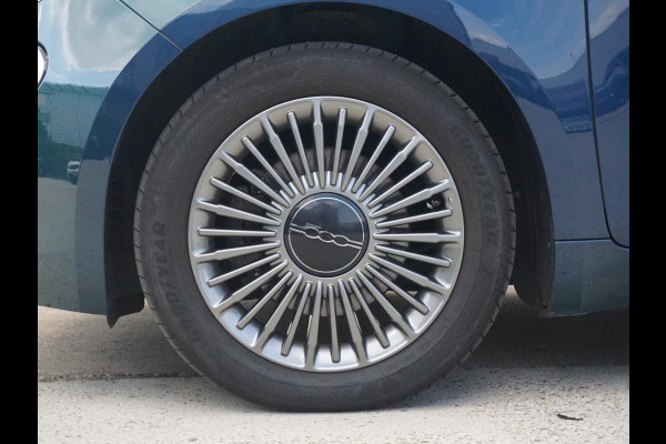 Fiat 500E Business Launch Edition 42 kWh Camera | Stoelverwarming | Led | BTW