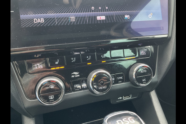 Škoda Octavia Combi 1.5 TSI 150pk Automaat Trekhaak Carplay Stoelverw Cruise NL-Auto!