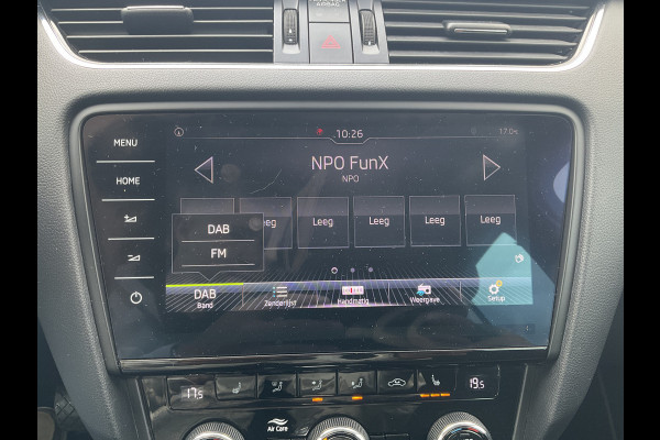 Škoda Octavia Combi 1.5 TSI 150pk Automaat Trekhaak Carplay Stoelverw Cruise NL-Auto!