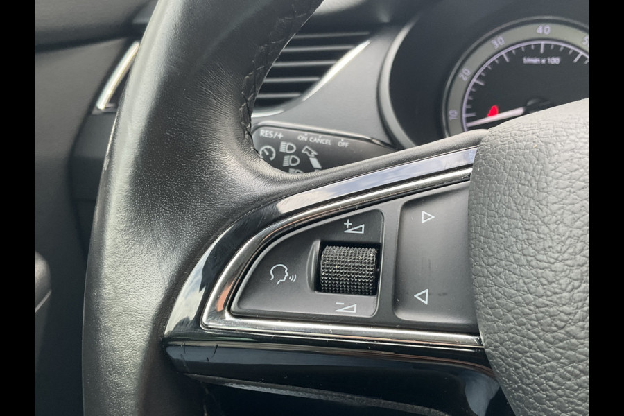 Škoda Octavia Combi 1.5 TSI 150pk Automaat Trekhaak Carplay Stoelverw Cruise NL-Auto!