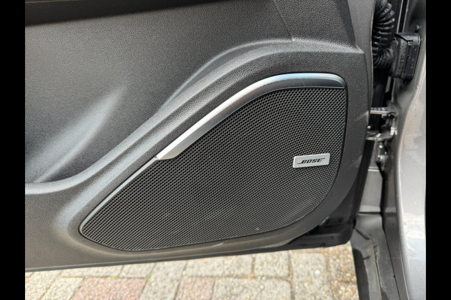 Renault Scénic TCe 140 EDC Black Edition Bose Sound / Stoel verw. / Adaptieve cruise control / 1e eigenaar
