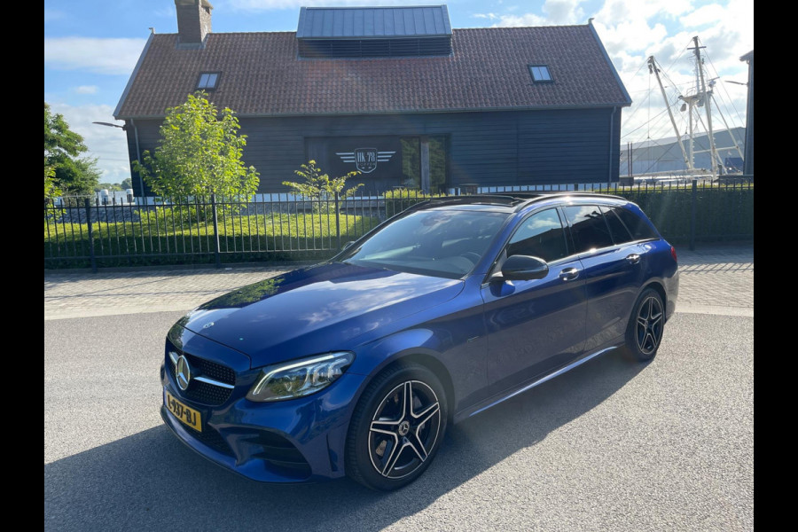 Mercedes-Benz C-Klasse Estate 300 e HYBRIDE AMG NIGHT-PAKKET PANORAMADAK 360" CAMERA TREKHAAK