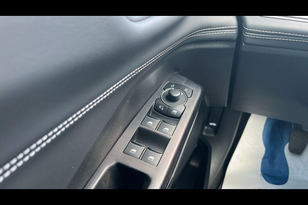 Ford Puma 1.0 EcoBoost Hybrid Titanium 125pk | Winterpack | Sync 4 Navigatie | Elek. achterklep | Keyless | Comfort Pack