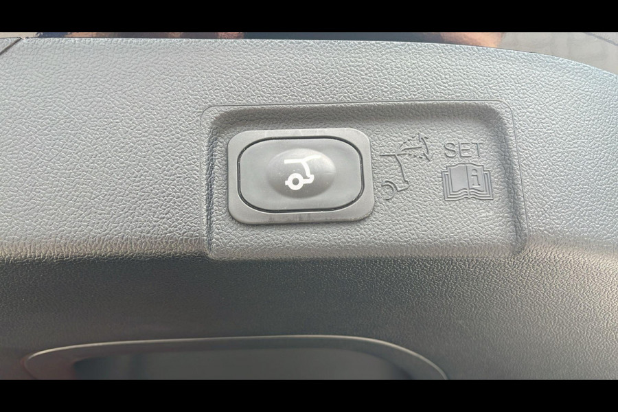Ford Puma 1.0 EcoBoost Hybrid Titanium 125pk | Winterpack | Sync 4 Navigatie | Elek. achterklep | Keyless | Comfort Pack
