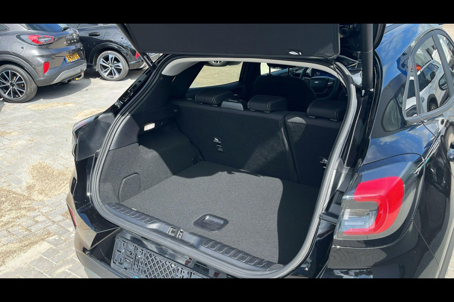 Ford Puma 1.0 EcoBoost Hybrid Titanium 125pk | Winterpack | Sync 4 Navigatie | Elek. achterklep | Keyless | Comfort Pack