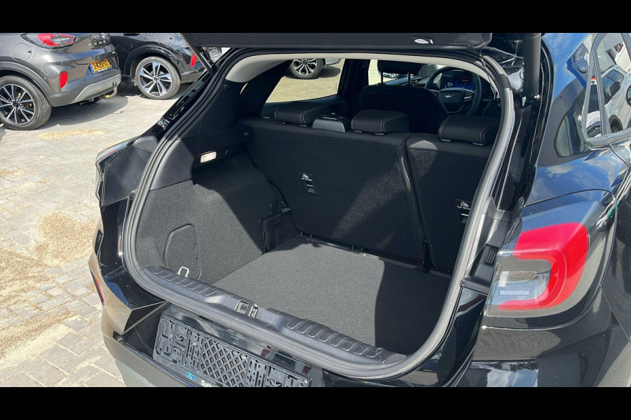 Ford Puma 1.0 EcoBoost Hybrid Titanium 125pk | Winterpack | Sync 4 Navigatie | Elek. achterklep | Keyless | Comfort Pack
