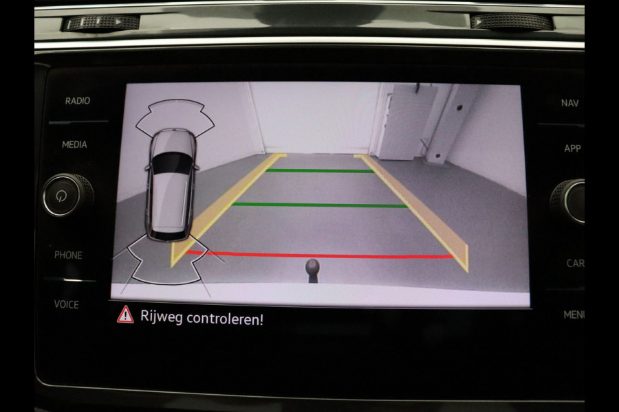 Volkswagen Tiguan 150pk TSI R-Line Business+ Automaat Camera | Adapt. Cruise | Navi | Parkeersens. v+a | Stoelverw. | Panoramadak