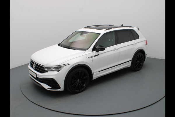 Volkswagen Tiguan 150pk TSI R-Line Business+ Automaat Camera | Adapt. Cruise | Navi | Parkeersens. v+a | Stoelverw. | Panoramadak
