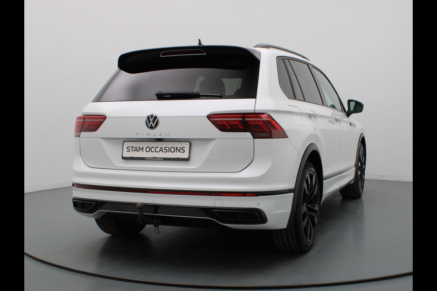 Volkswagen Tiguan 150pk TSI R-Line Business+ Automaat Camera | Adapt. Cruise | Navi | Parkeersens. v+a | Stoelverw. | Panoramadak