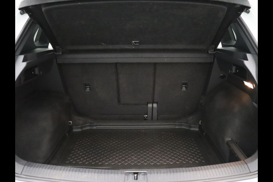 Volkswagen Tiguan 150pk TSI R-Line Business+ Automaat Camera | Adapt. Cruise | Navi | Parkeersens. v+a | Stoelverw. | Panoramadak