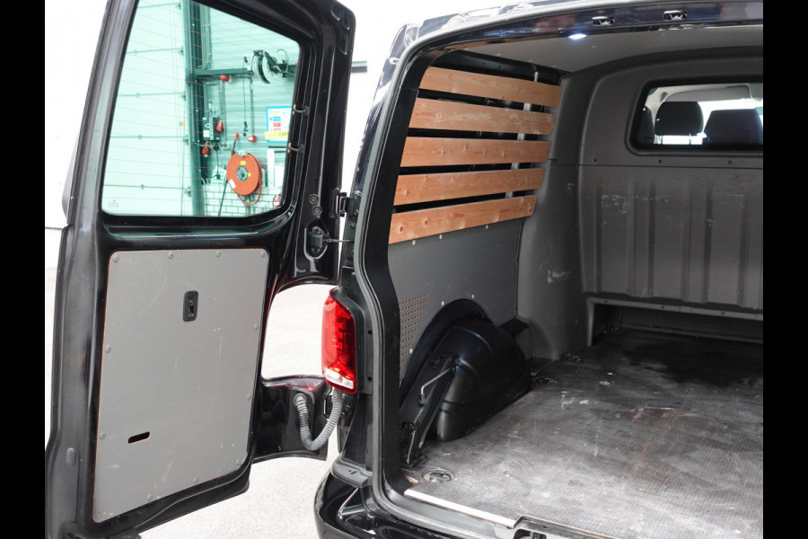 Volkswagen Transporter 2.0 TDI L2 Dubbele Cabine Automaat Airco Cruise control Camera Apple Carplay/Android Auto