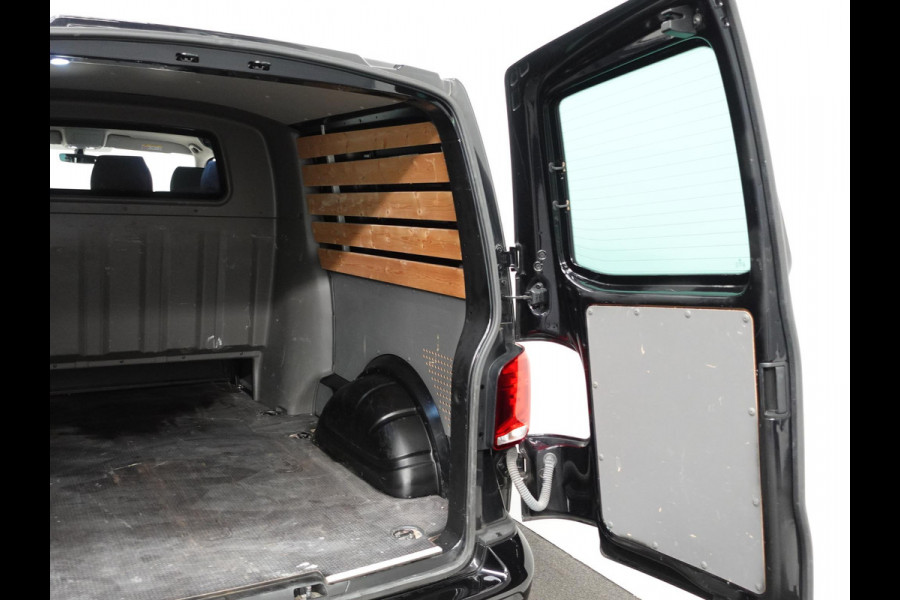 Volkswagen Transporter 2.0 TDI L2 Dubbele Cabine Automaat Airco Cruise control Camera Apple Carplay/Android Auto