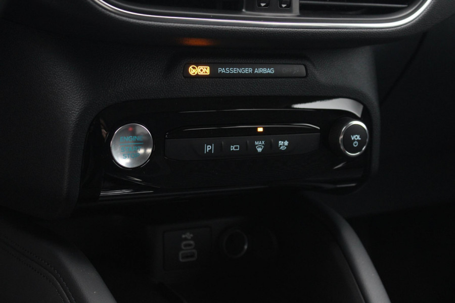 Ford Kuga 2.5 PHEV Titanium 243pk |  Driver Assistance Pack | Winterpack | Wegklapbare Trekhaak | Reserveband