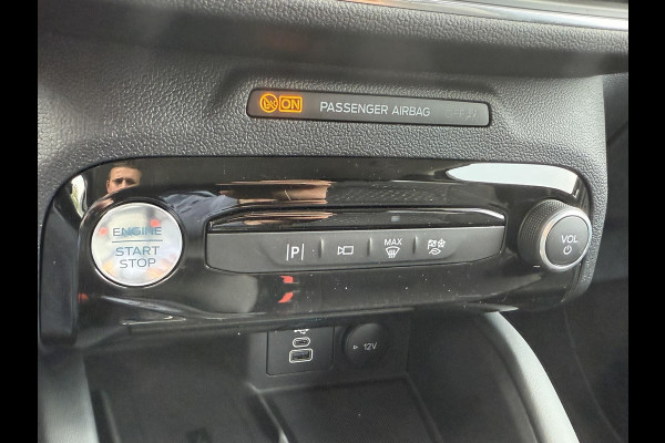 Ford Kuga 2.5 PHEV Titanium 243pk |  Driver Assistance Pack | Winterpack | Wegklapbare Trekhaak | Reserveband