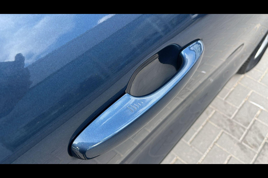 Ford Kuga 2.5 PHEV Titanium | zuid | 225pk | Driver Assistance Pack | Winterpack | Technology Pack | AGR Stoelen | All Season banden Cross Climate