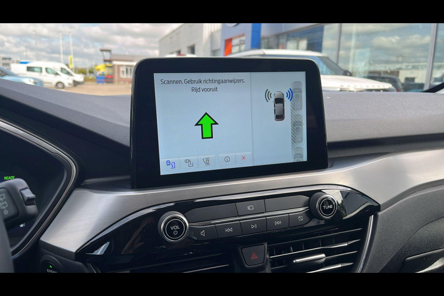 Ford Kuga 2.5 PHEV Titanium | zuid | 225pk | Driver Assistance Pack | Winterpack | Technology Pack | AGR Stoelen | All Season banden Cross Climate