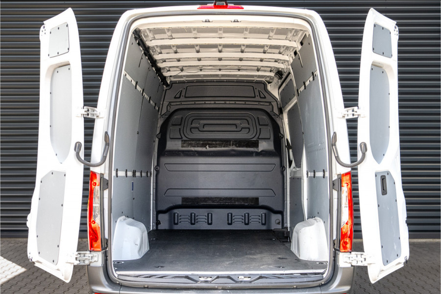 Mercedes-Benz Sprinter 317 CDI L2H2 Trekhaak - PDC