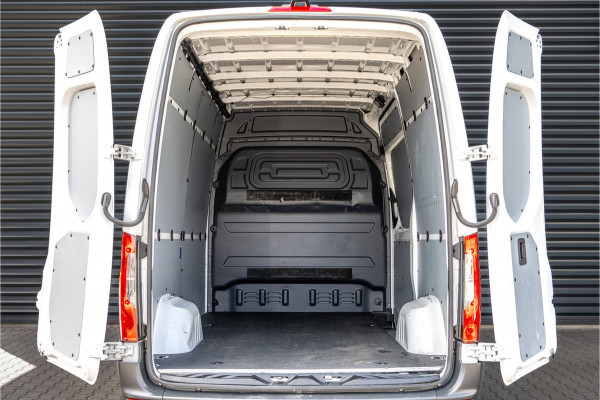 Mercedes-Benz Sprinter 317 CDI L2H2 Trekhaak - PDC