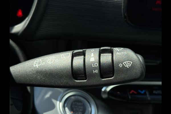 Fiat 500 RED 42 kWh PANORAMADAK / NAVIGATIE / CARPLAY / ZO GOED ALS NIEUW