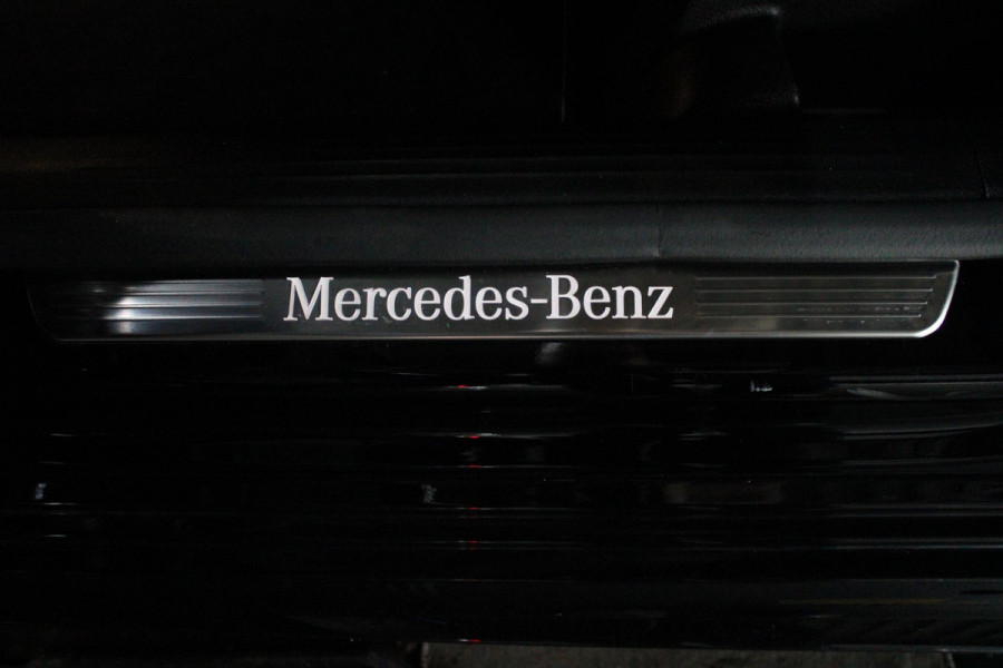 Mercedes-Benz B-Klasse 250e 218PK BUSINESS SOLUTION AMG NIGHT EDITION | NAVIGATIE | SFEERVERLICHTING | ACHTERUITRIJCAMERA | PARKEERSENSOREN VOOR / ACHTER | ALCANTARA / KUNSTLEDER BEKLEDING | VOORSTOELEN VERWARMBAAR | VERLICHTE INSTAPLIJSTEN | LICHTMETALEN AMG DUBBELSPAAKS VELGEN 18" | NIGHT PAKKET |