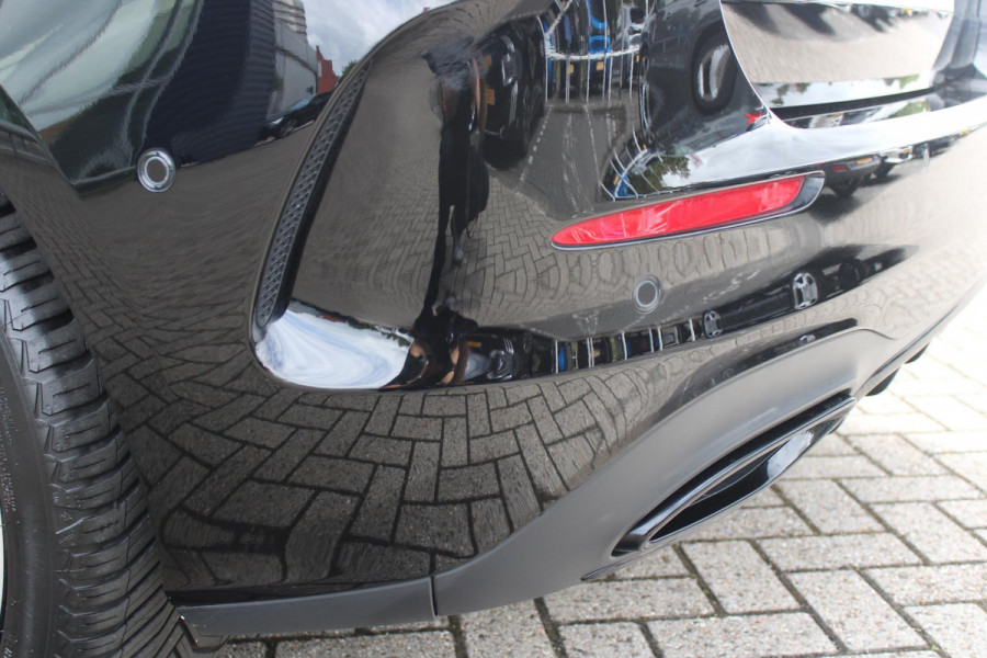 Mercedes-Benz B-Klasse 250e 218PK BUSINESS SOLUTION AMG NIGHT EDITION | NAVIGATIE | SFEERVERLICHTING | ACHTERUITRIJCAMERA | PARKEERSENSOREN VOOR / ACHTER | ALCANTARA / KUNSTLEDER BEKLEDING | VOORSTOELEN VERWARMBAAR | VERLICHTE INSTAPLIJSTEN | LICHTMETALEN AMG DUBBELSPAAKS VELGEN 18" | NIGHT PAKKET |