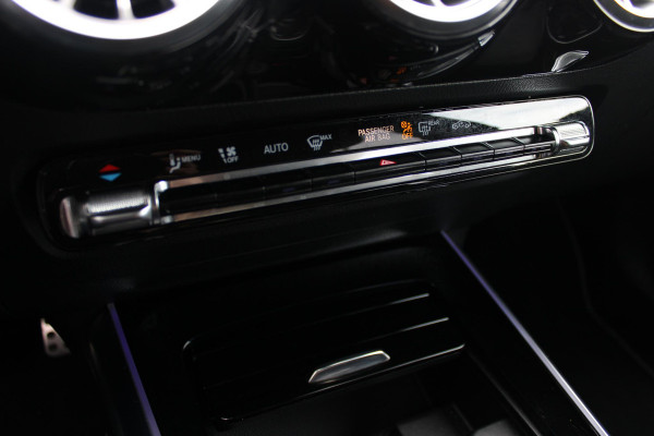 Mercedes-Benz B-Klasse 250e 218PK BUSINESS SOLUTION AMG NIGHT EDITION | NAVIGATIE | SFEERVERLICHTING | ACHTERUITRIJCAMERA | PARKEERSENSOREN VOOR / ACHTER | ALCANTARA / KUNSTLEDER BEKLEDING | VOORSTOELEN VERWARMBAAR | VERLICHTE INSTAPLIJSTEN | LICHTMETALEN AMG DUBBELSPAAKS VELGEN 18" | NIGHT PAKKET |