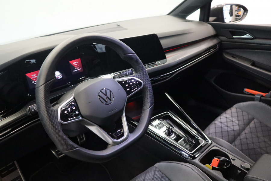 Volkswagen Golf 1.5 eTSI R-Line 2x Sfeerverlichting Full-led Adaptive-Cruise