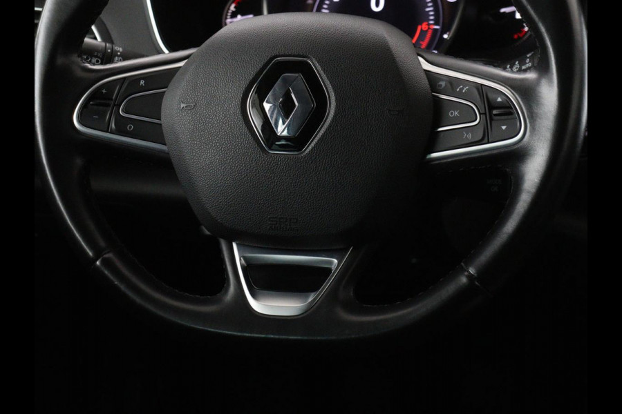 Renault Mégane 1.3 TCe Bose | Trekhaak | Camera | Carplay | Keyless | Navigatie | Climate control | Bose Sound | Park Assist | Half leder