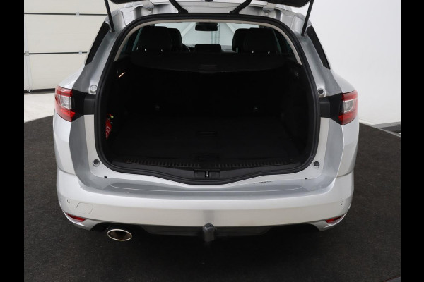 Renault Mégane 1.3 TCe Bose | Trekhaak | Camera | Carplay | Keyless | Navigatie | Climate control | Bose Sound | Park Assist | Half leder