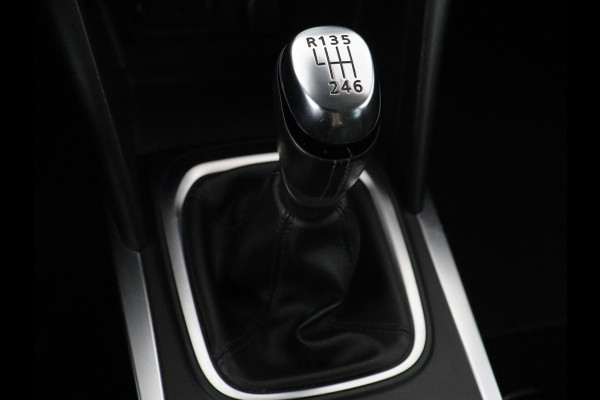 Renault Mégane 1.3 TCe Bose | Trekhaak | Camera | Carplay | Keyless | Navigatie | Climate control | Bose Sound | Park Assist | Half leder