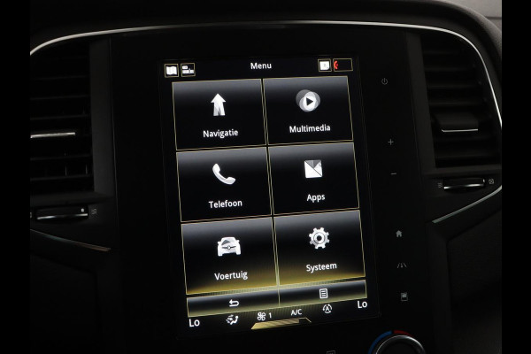 Renault Mégane 1.3 TCe Bose | Trekhaak | Camera | Carplay | Keyless | Navigatie | Climate control | Bose Sound | Park Assist | Half leder