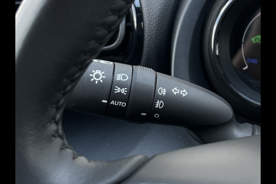 Toyota Yaris 1.5 Hybrid Launch Edition | HUD | 17 inch | Camera | Carplay
