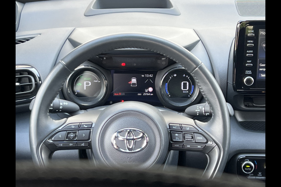 Toyota Yaris 1.5 Hybrid Launch Edition | HUD | 17 inch | Camera | Carplay