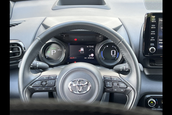 Toyota Yaris 1.5 Hybrid Launch Edition | HUD | 17 inch | Camera | Carplay