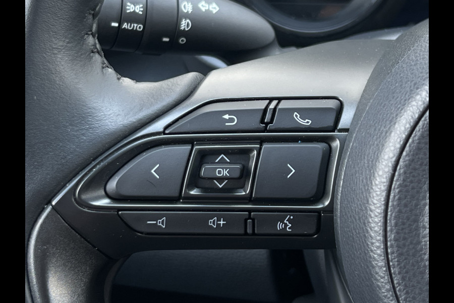 Toyota Yaris 1.5 Hybrid Launch Edition | HUD | 17 inch | Camera | Carplay