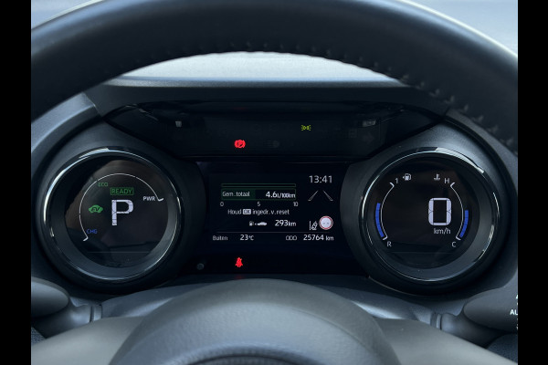 Toyota Yaris 1.5 Hybrid Launch Edition | HUD | 17 inch | Camera | Carplay