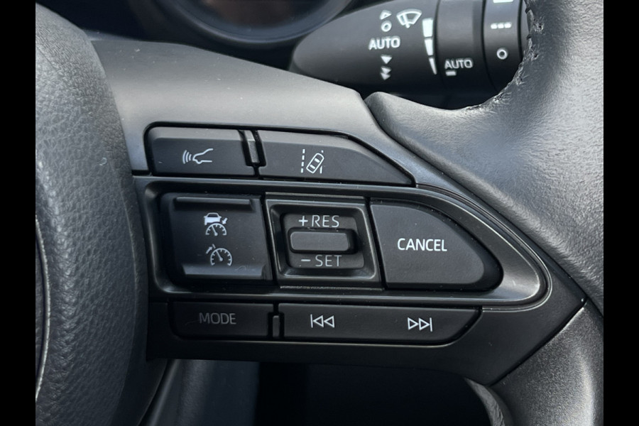 Toyota Yaris 1.5 Hybrid Launch Edition | HUD | 17 inch | Camera | Carplay
