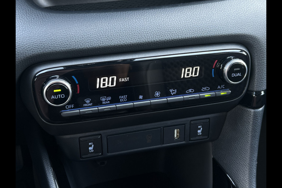 Toyota Yaris 1.5 Hybrid Launch Edition | HUD | 17 inch | Camera | Carplay