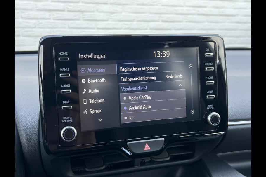 Toyota Yaris 1.5 Hybrid Launch Edition | HUD | 17 inch | Camera | Carplay